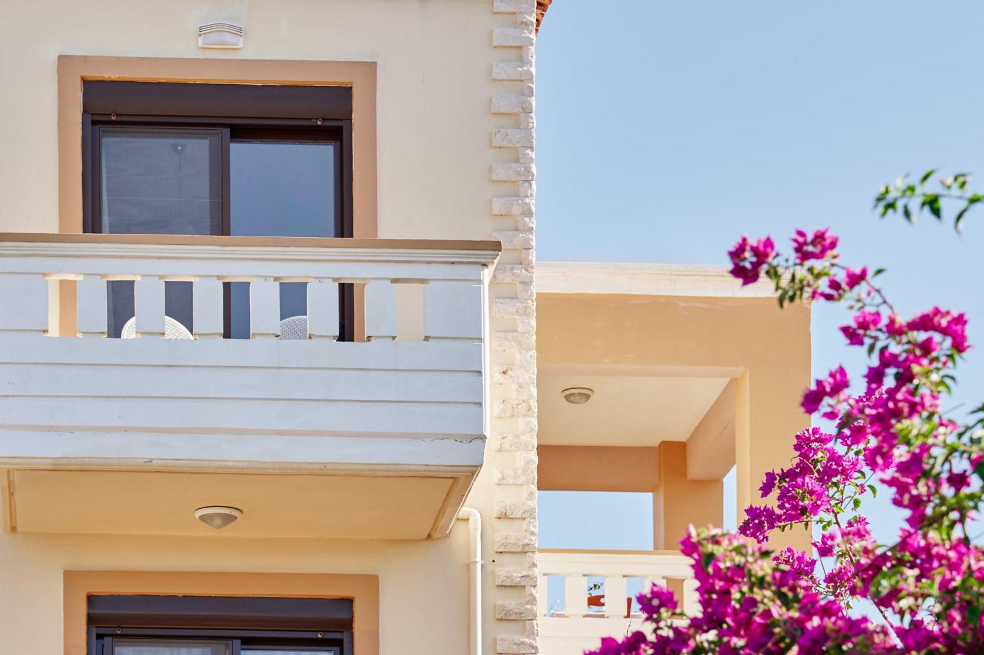 Villa Gereoudis Seaview Apartments-Pool & Bar Kolimvárion Exterior foto