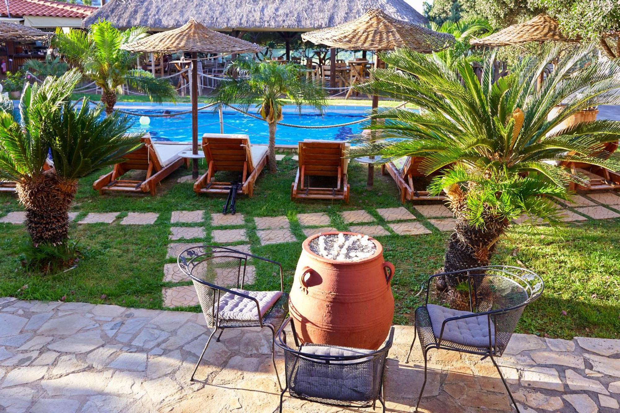 Villa Gereoudis Seaview Apartments-Pool & Bar Kolimvárion Exterior foto